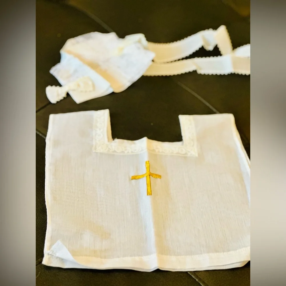 Vintage 50 year old baptism baby christening set bib with gold cross and bonnet